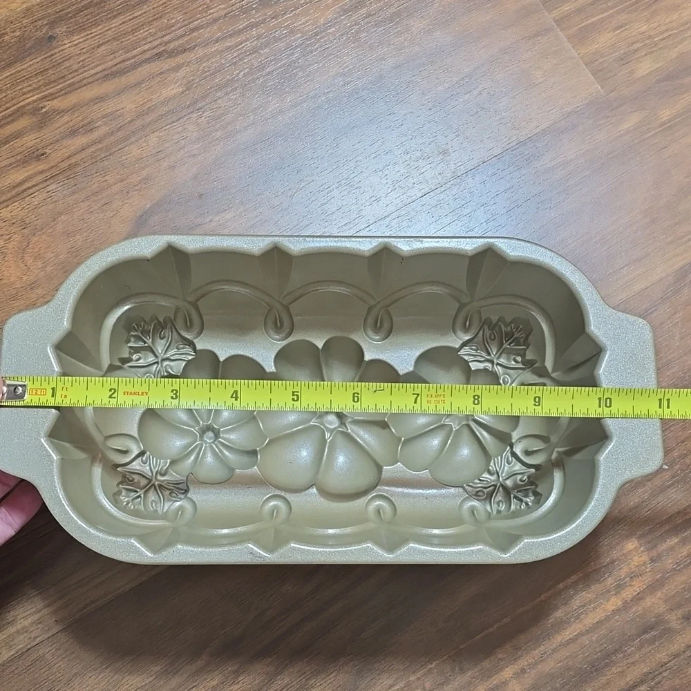 Nordicware Elegant Pumpkin Loaf Pan
